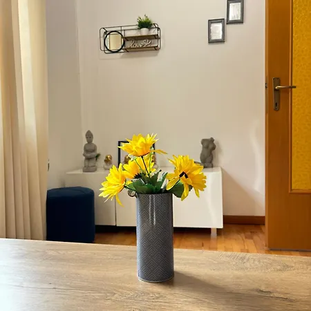 Hotel Budget Retreat & *