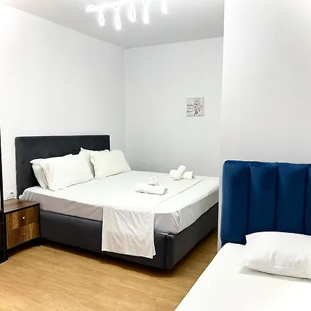 Budget Retreat & Hotell *