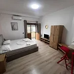 Budget Retreat & Hotel *