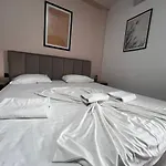 Budget Retreat & Hotel *