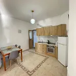 Hotel Budget Retreat & Tirana