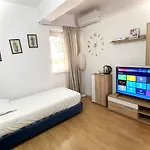 Budget Retreat & Hotel *