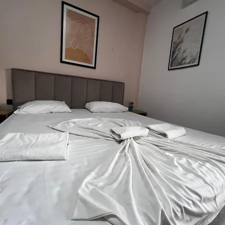 Budget Retreat & Hotel *