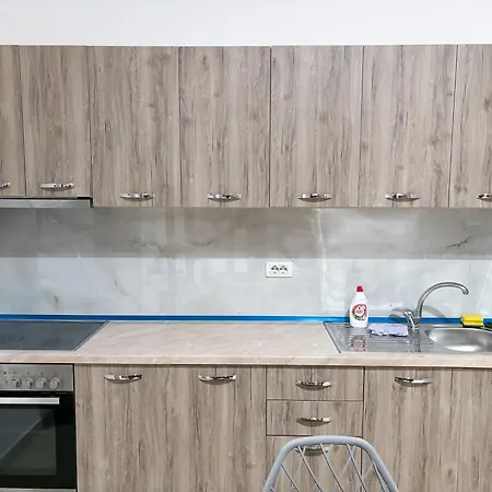 ホテル Budget Retreat & *