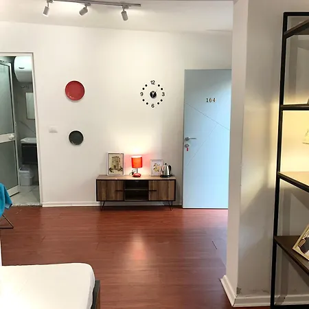 Budget Retreat & ホテル *